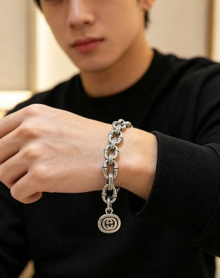Gucci GG Engraved Barrel Link Bracelet