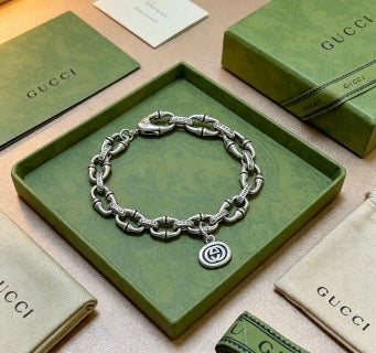 Gucci GG Engraved Barrel Link Bracelet