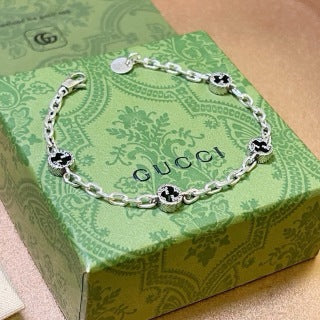 Gucci GG Floral Charm Chain Bracelet