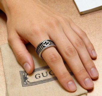 Gucci GG Engraved Heritage Band Ring
