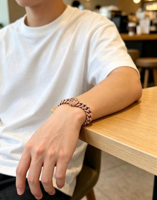 Gucci GG Engraved Chunky Link Chain Bracelet