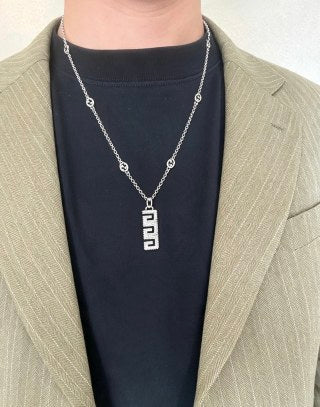 Gucci GG Script Logo Pendant Layered Necklace