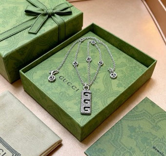 Gucci GG Script Logo Pendant Layered Necklace