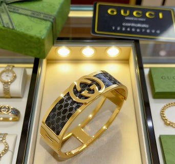 Gucci Interlocking G Horsebit Cuff Bracelet