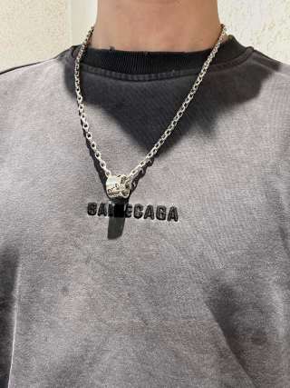 Gucci GG Barrel Pendant Chain Necklace