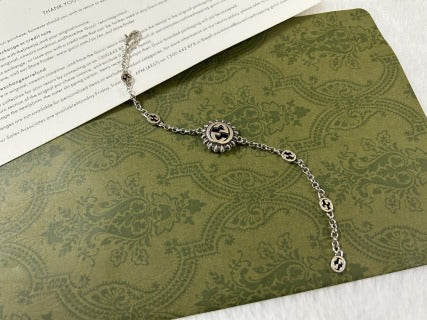 Gucci Interlocking G Medallion Chain Bracelet