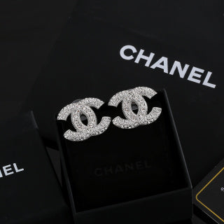 Chanel Crystal CC Logo Headband – Elegant Luxury Fashion Hair Accessory