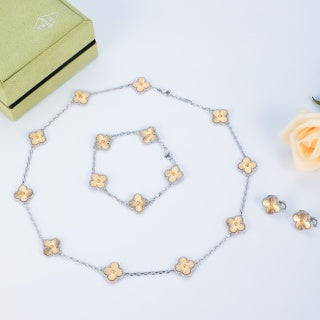 Louis Vuitton Blossom Golden Petal Stud Earrings